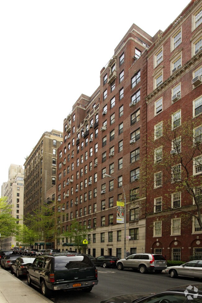 Foto del edificio - 12 E 88th St