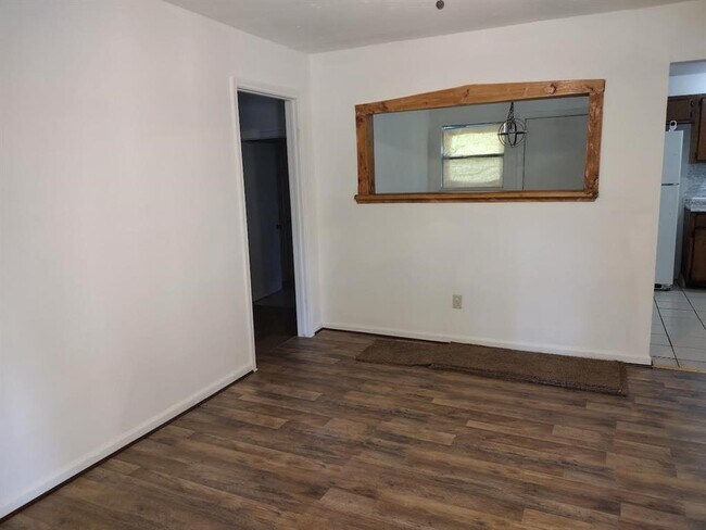 Building Photo - 7429 Yoe St