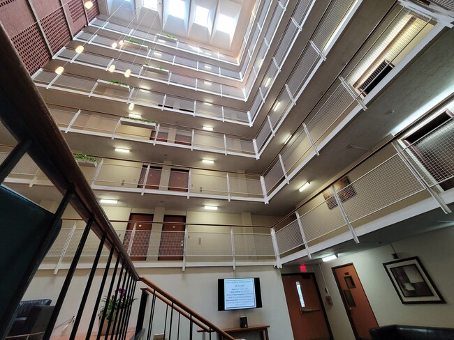 Foto del edificio - 29 Concord Ave