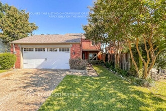 Building Photo - 404 Columbia Dr