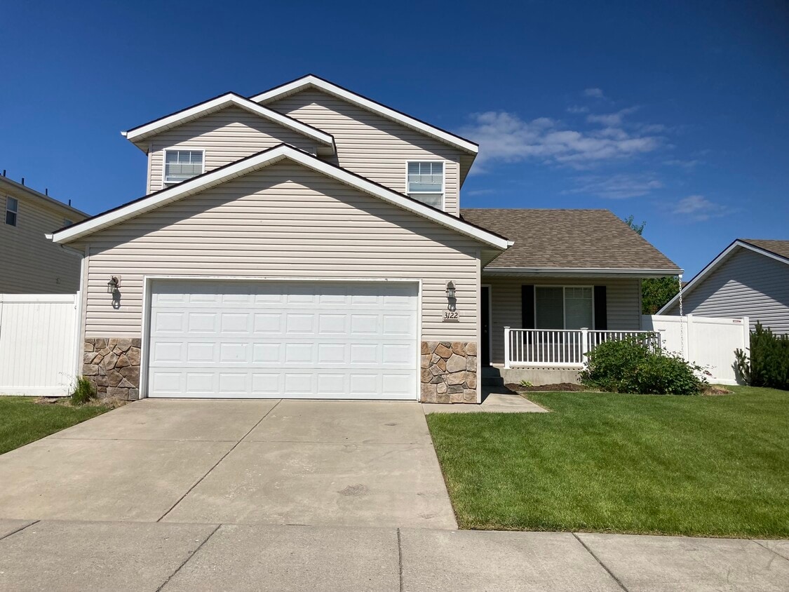 3122 W Thorndale Loop, Coeur d'Alene, ID 83815 House Rental in Coeur