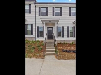 Building Photo - 2243 Del Carmel Way