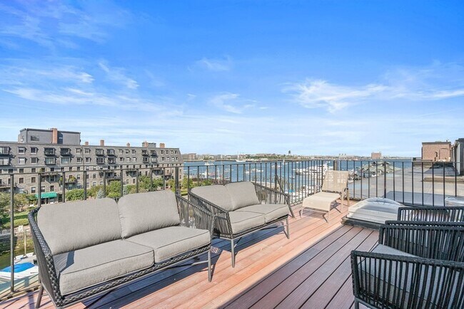 Foto del edificio - 33 Commercial Wharf