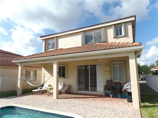 Foto del edificio - 1365 Majesty Terrace