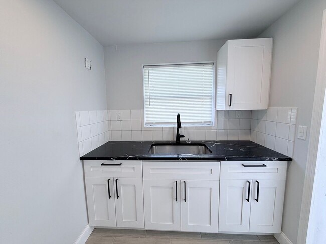 Photo - 1111 50th Avenue Plaza W Apartment