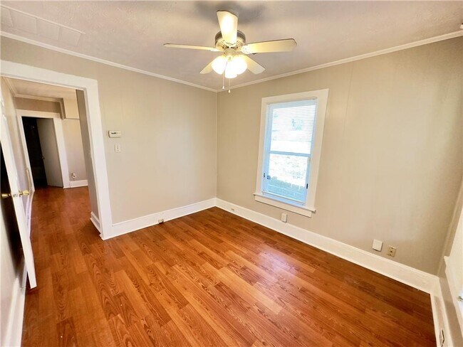 Foto del edificio - 1083 Coleman St SW