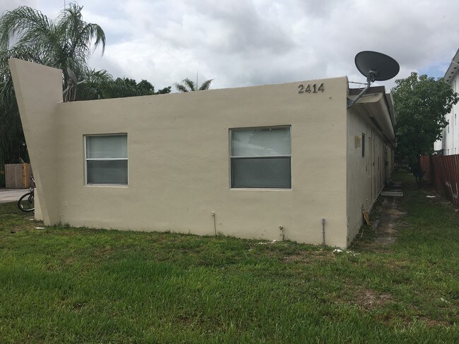 Foto del edificio - 2414 Johnson St