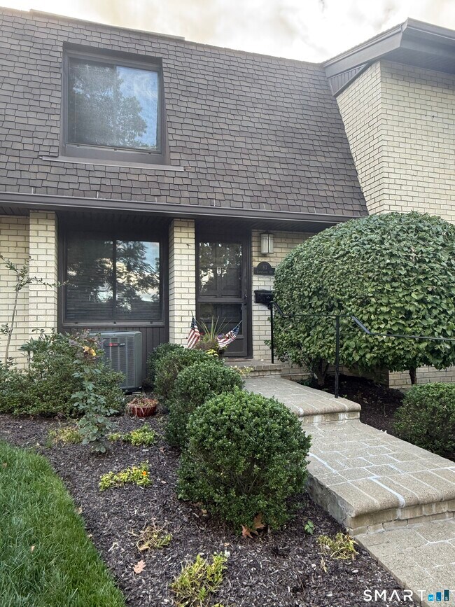Building Photo - 83 Courtland Ave