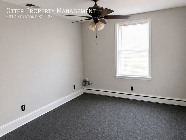 Foto del edificio - 5817 Keystone St