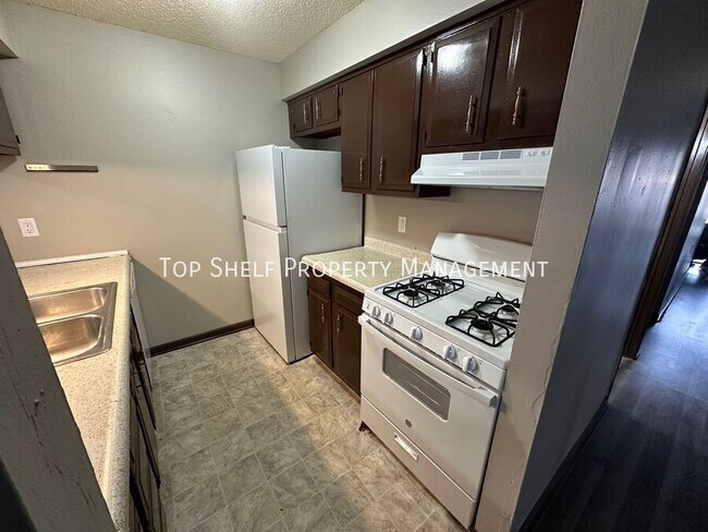 Foto del edificio - 1328 Williams St