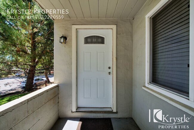 Foto del edificio - Adorable East Vallejo home with large back...