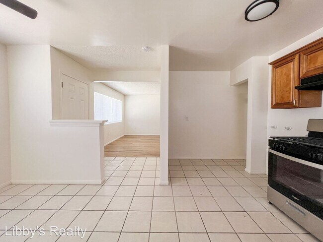 Building Photo - 3 br, 1 bath House - 6141 Abronia Avenue