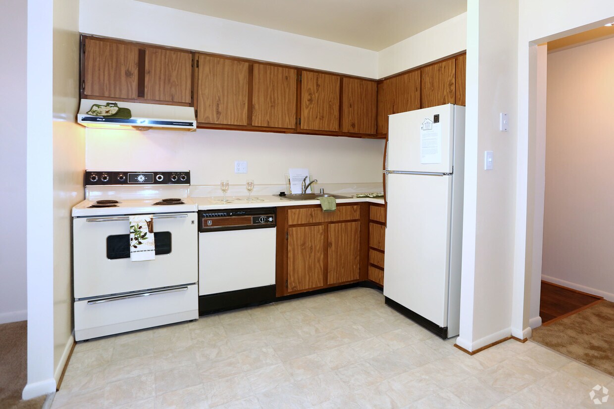 Burnam Woods Apartments in Nottingham, MD