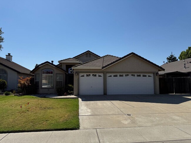 Foto del edificio - 4-bedroom Single Story home in Ripon!