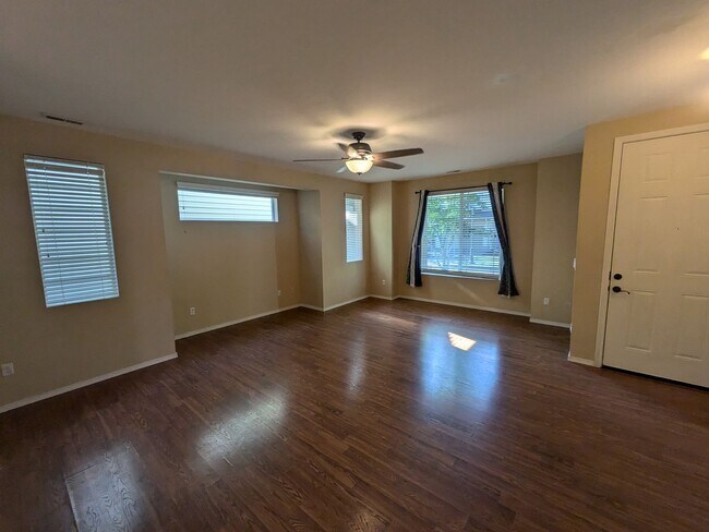 Foto del edificio - 7608 Traditions Ave NE