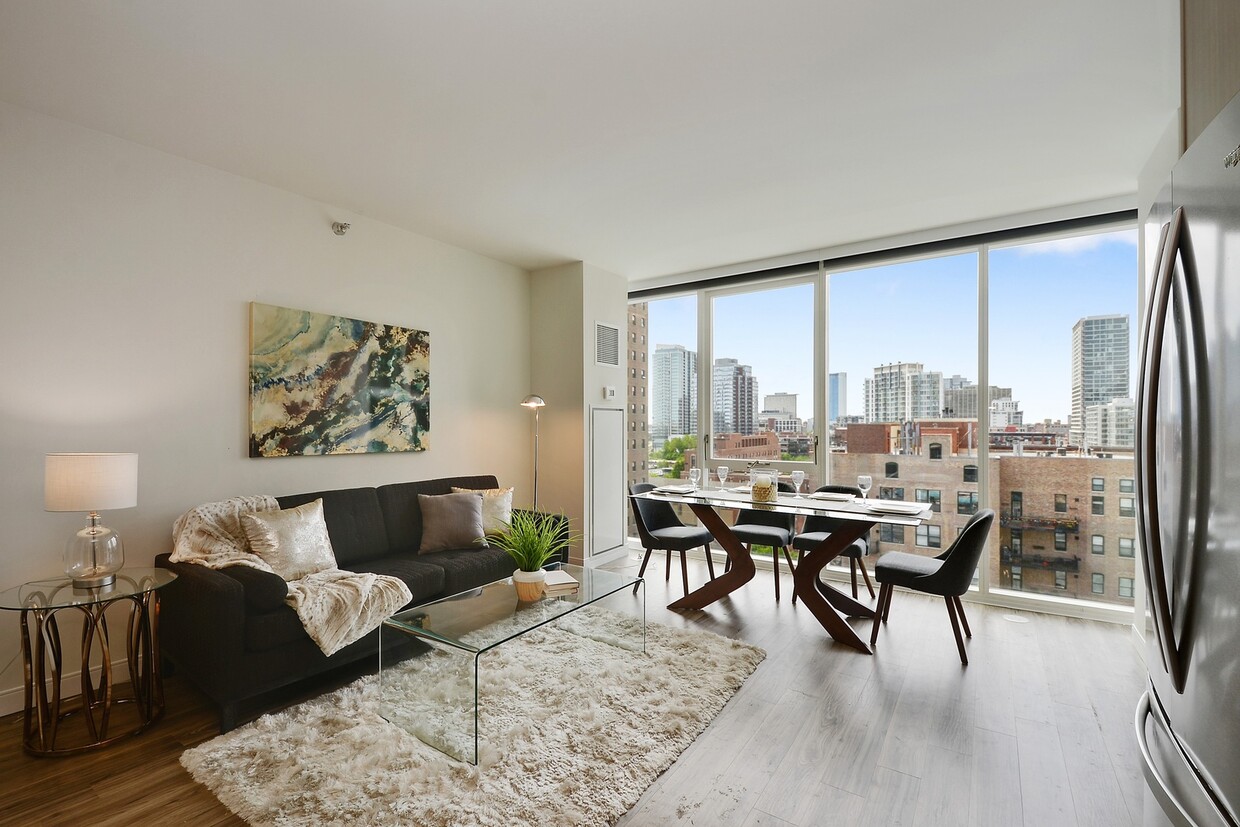 Foto principal - 1355 S Michigan Ave