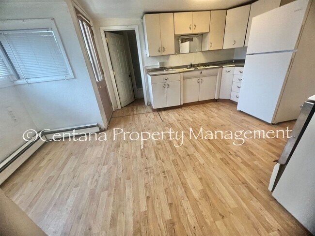 Building Photo - Great Two Bedroom with large shed!