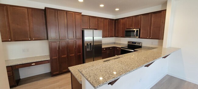 Foto del edificio - New and Wonderful 3 Bedroom Townhouse