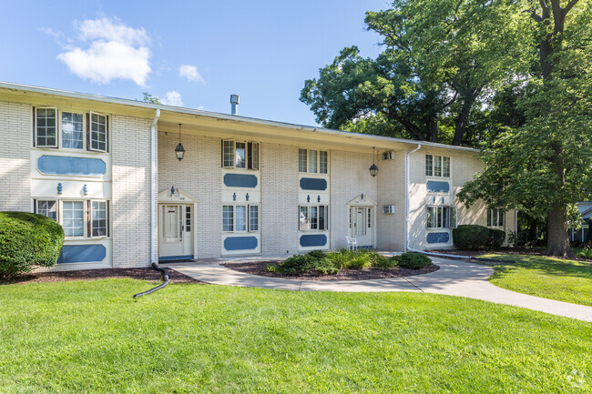 Foto del edificio - Beverly Manor Apartments