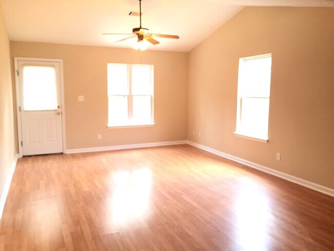 Foto del edificio - 4742 W Creek Mill Ct