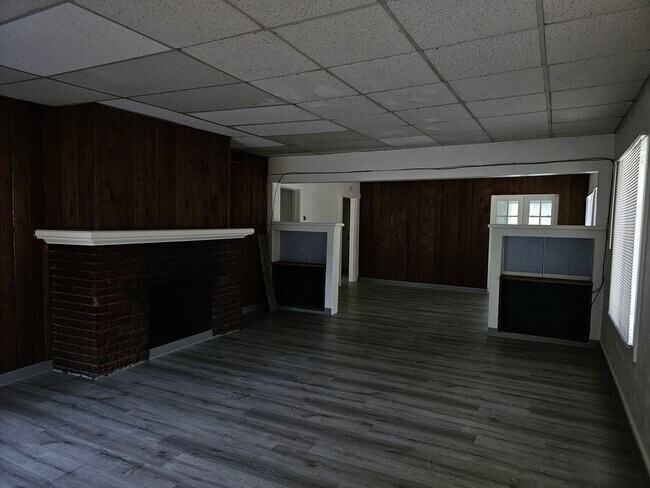 Foto del edificio - 725 NE Maple St