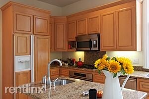 Foto principal - 4297 23rd St