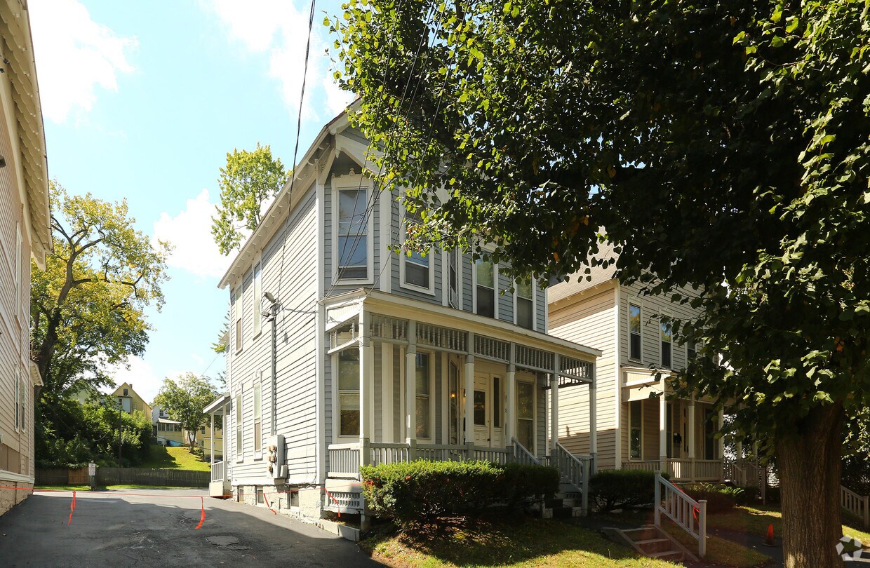 848 Union St, Schenectady, NY 12308 Apartments in Schenectady, NY