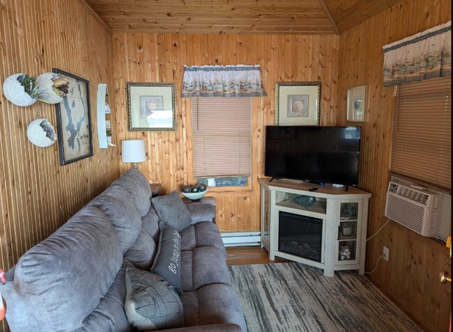 Foto del edificio - 1280 Village Oaks Dr