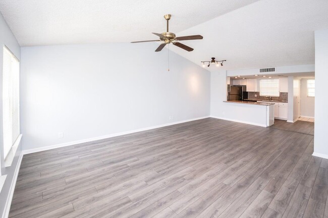 Building Photo - 6347 La Costa Dr