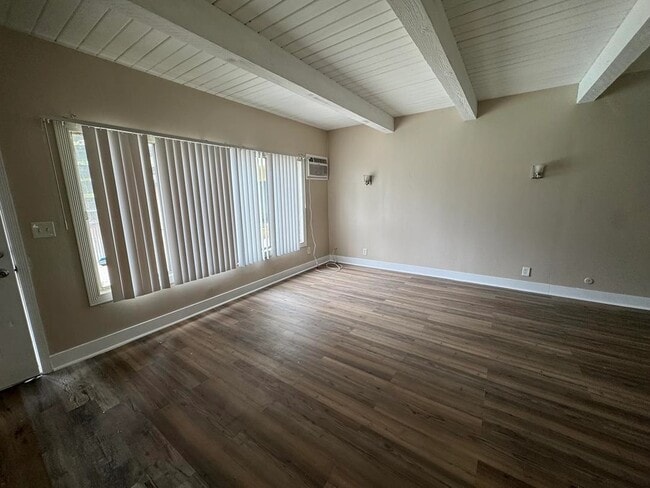 Interior Photo - Lakeside Villa
