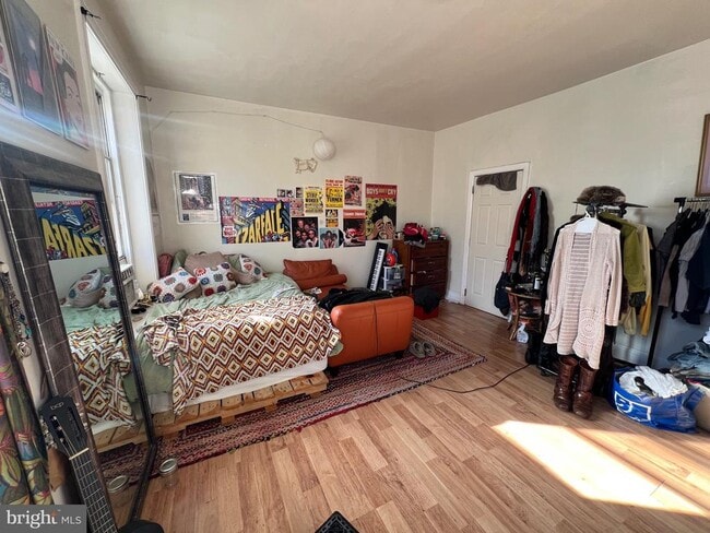 Building Photo - 1709 W Montgomery Ave