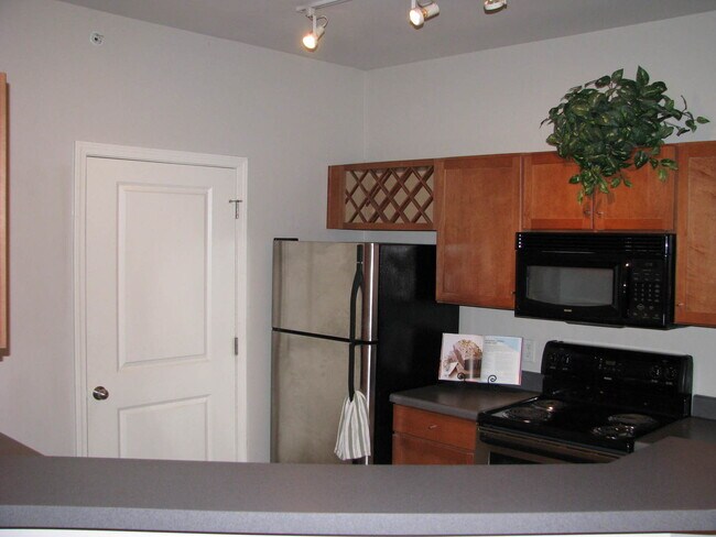 Foto del edificio - One Bedroom Apartment Available at Walker ...