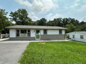 Building Photo - 2752 Carrollwood Heights Rd