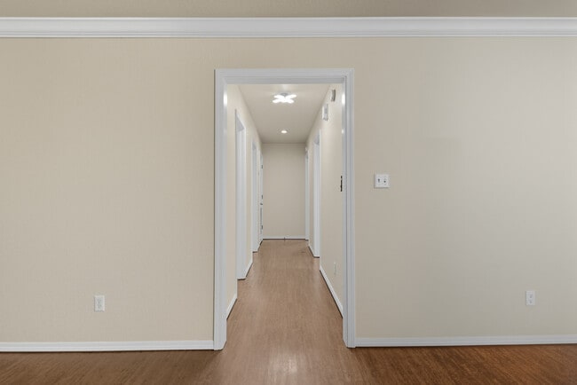 Building Photo - 2912-2914 Fairway Hamlet Ct