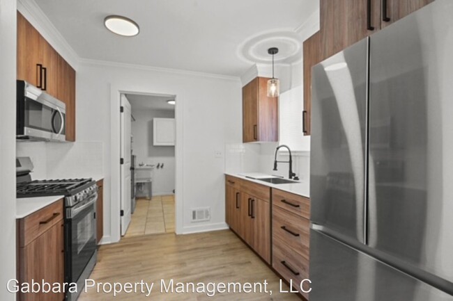 Building Photo - 3 br, 1 bath House - 2167 Emmons