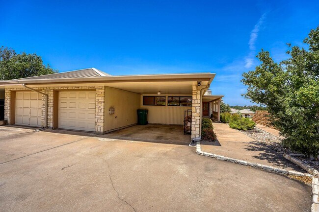 Foto del edificio - 1406 Broken Hills Dr