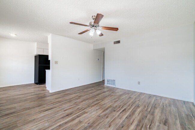 Foto del edificio - 2020 Baldwin St