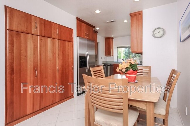 Foto del edificio - 2327 Fair Oak Ct