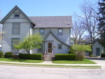 Primary Photo - 329 N Monroe St