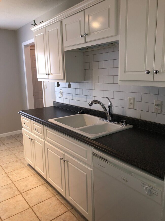 Building Photo - 2 Bed 2 Bath Townhome in Augusta!