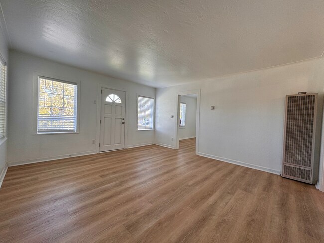 Building Photo - 887 Taylor st