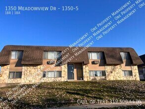 Building Photo - 1350 Meadowview Dr