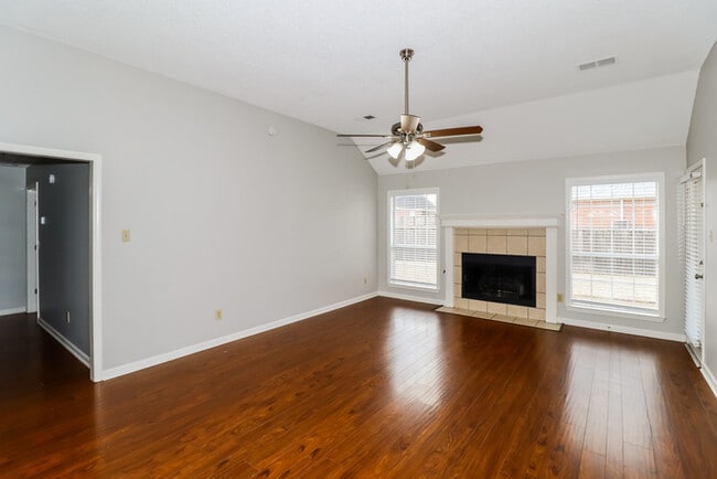 Building Photo - 4713 Shadow Field Ln