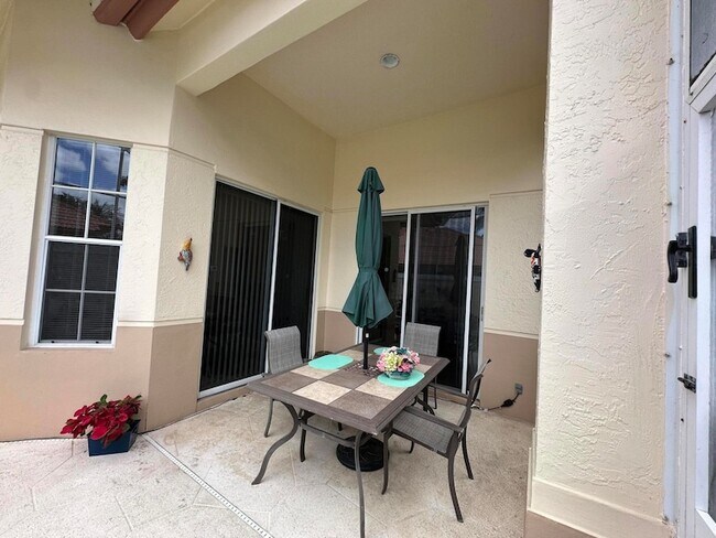 Foto del edificio - 77 Spyglass Way