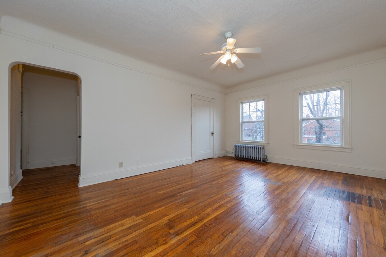 Living Room - 3565 Stoer Rd