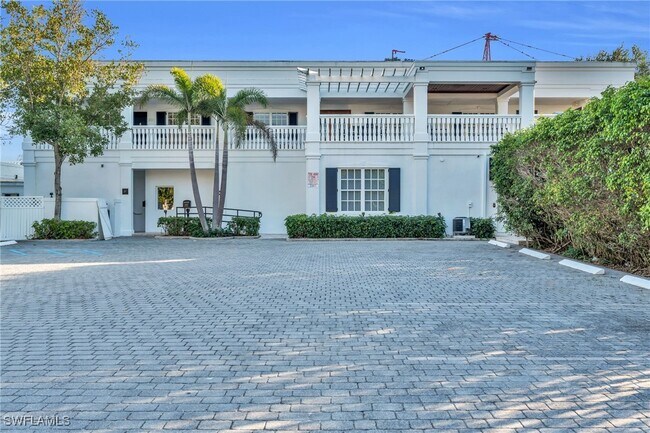 Foto del edificio - 271 Broad Ave S