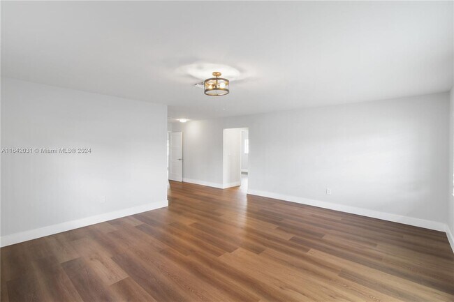 Foto del edificio - 3161 NW 17th St