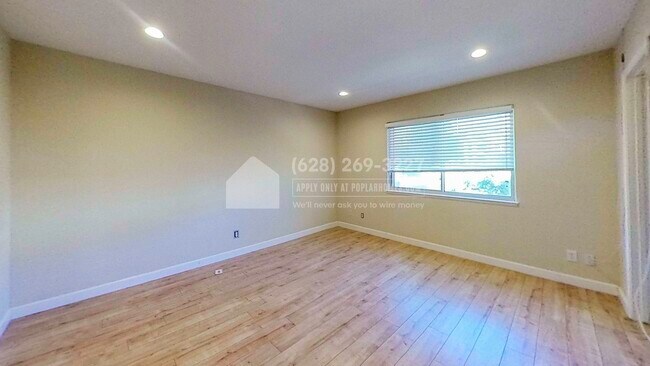 Foto del edificio - 607 N Lakehaven Terrace