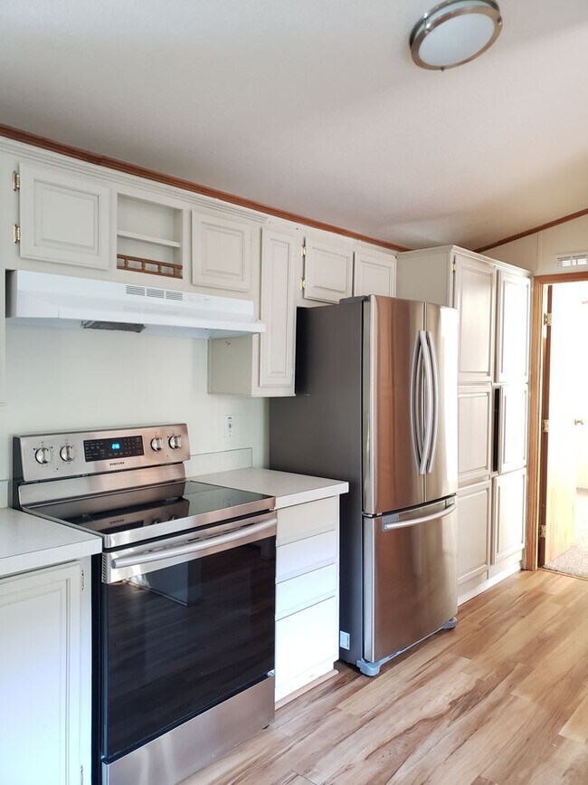 Building Photo - Monterey Mobile Home Park