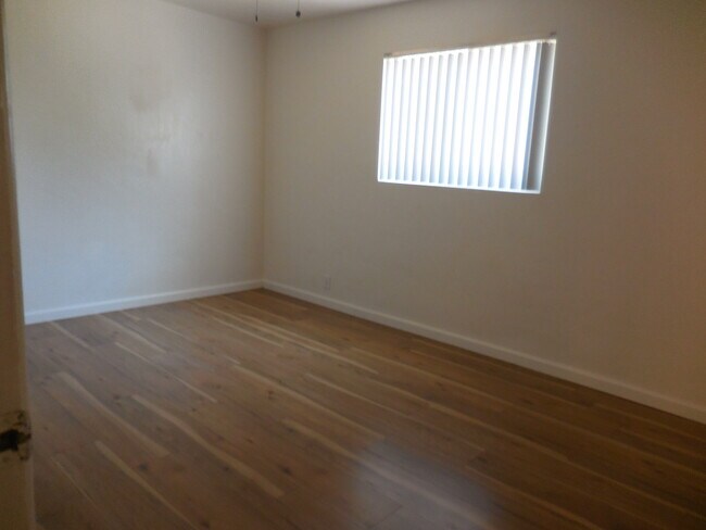 BD2 - 1409 E Orange St